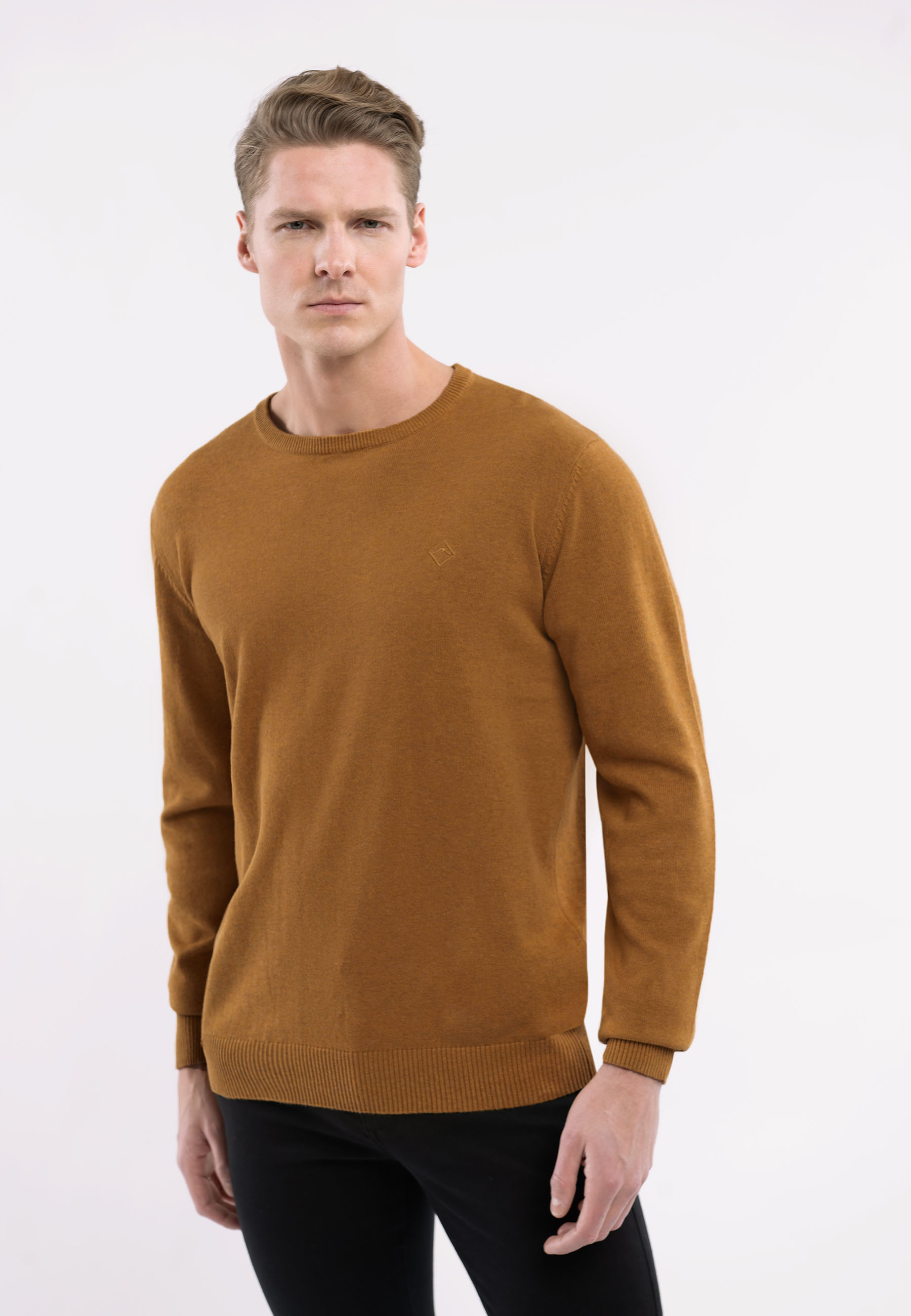 Volcano Man's Sweater S-Rado Volcano 
                                5900462616090 
                                Volcano_Sweater_S-Rado_Camel 