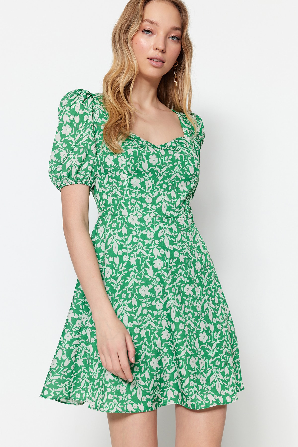 Damenkleid Trendyol Floral Patterned