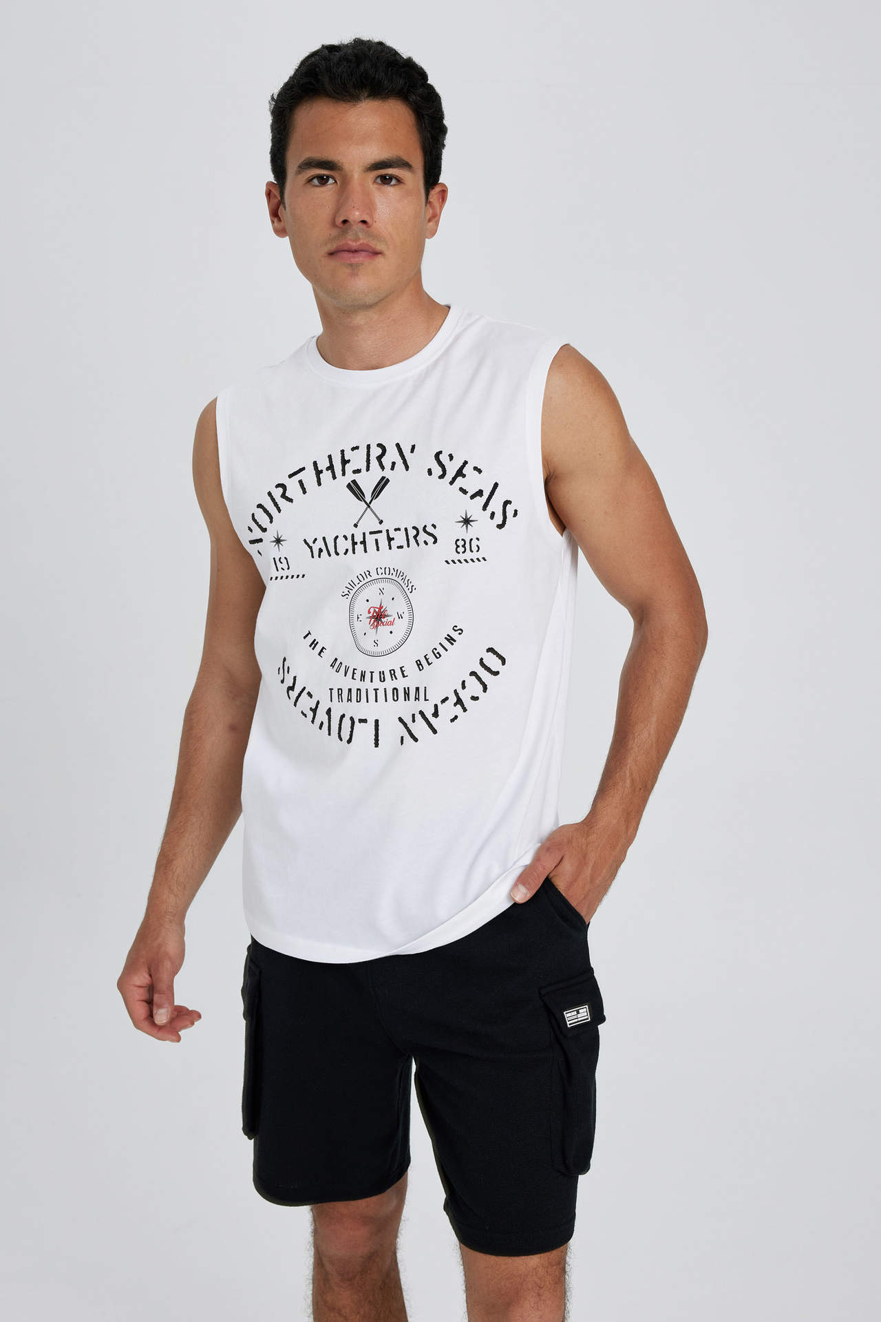 DEFACTO Regular Fit Printed Crew Neck Undershirt