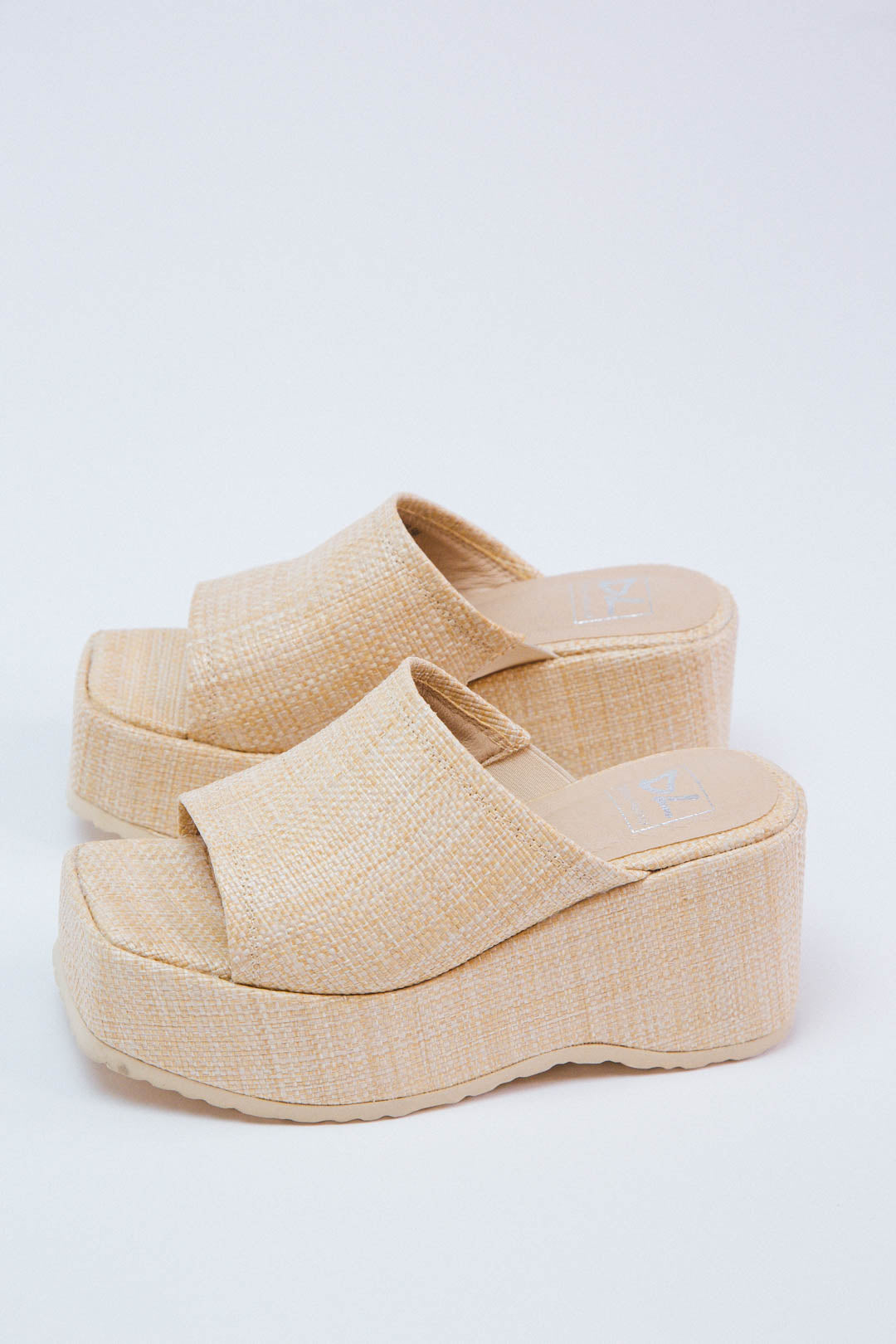 Trighton Straw Platform Sandal Natural | Dirty Laundry