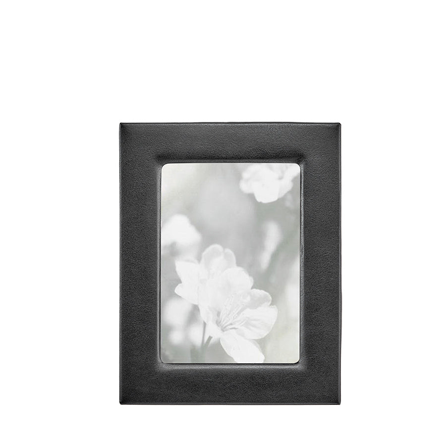 Graphic Image 5" x 7" Studio Frame Black Traditional Leather