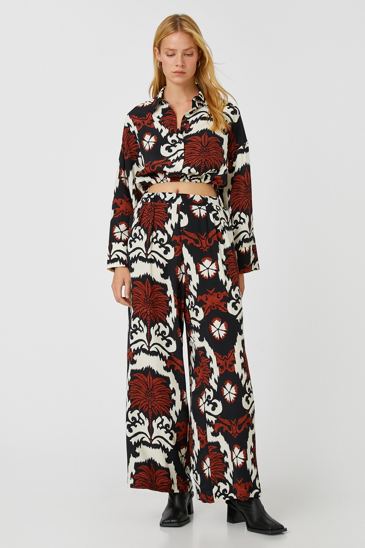 Koton Women's Black Patterned Trousers
