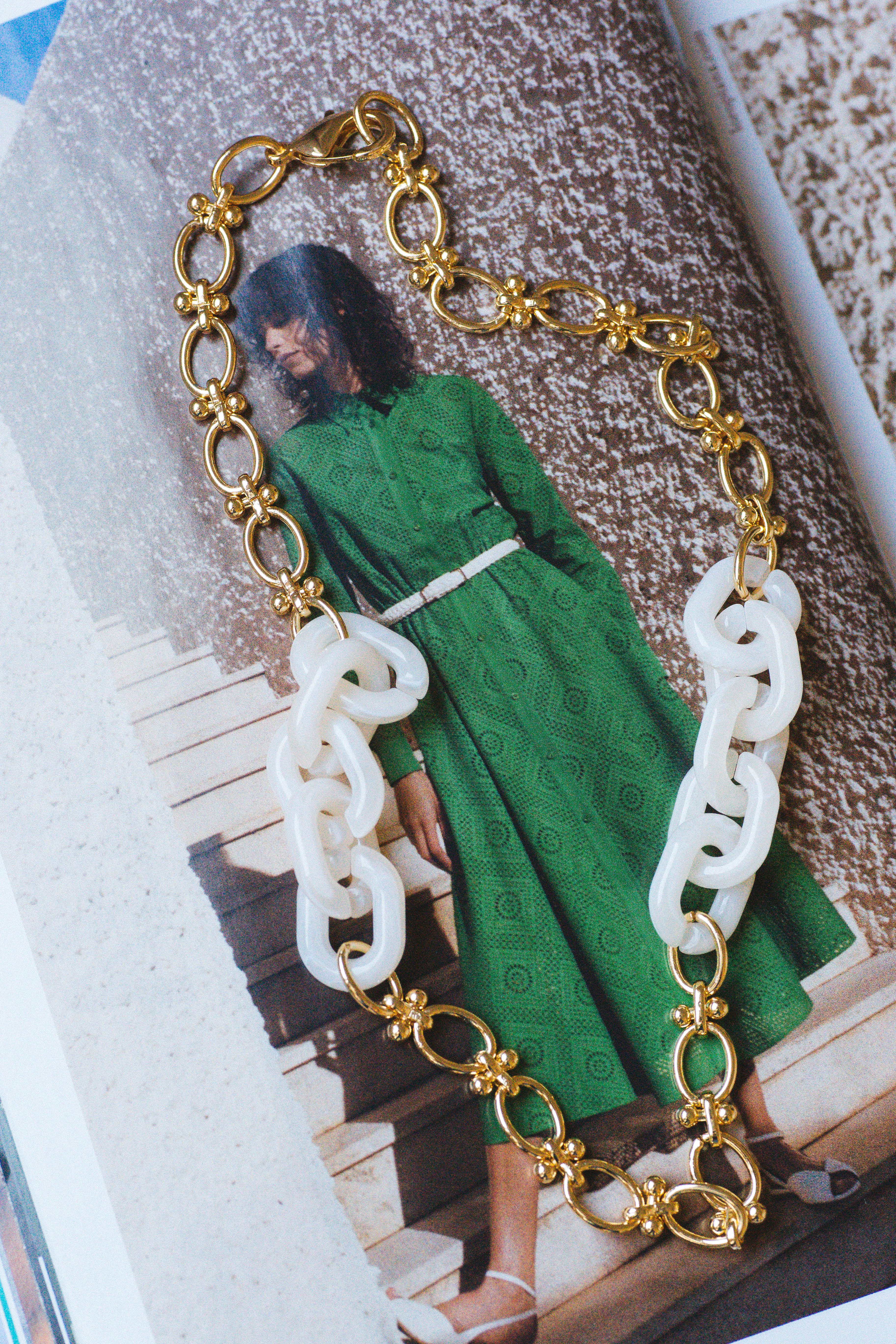 Roxi Resin Link Necklace Ivory